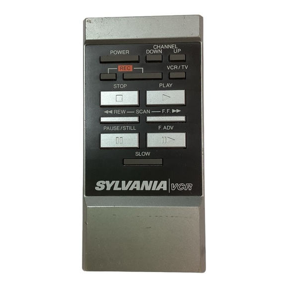 Vintage VSQS0267 Sylvania VCR Remote‎ Control   Tested Working See pics - Picture 1 of 3